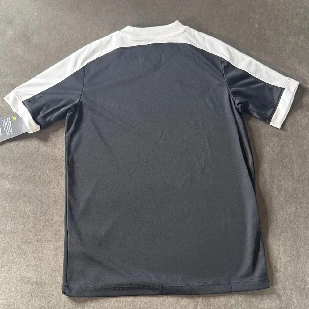 Nike Youth Unisex Soccer Shirt Black White Trim Short Sleeve Size Medium NWT